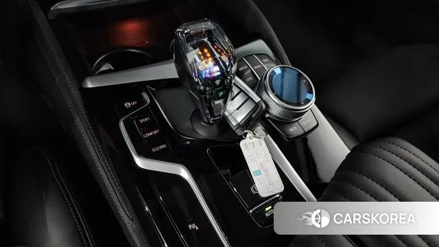 BMW 5 Series (G30) id 3059746 из Кореи 19