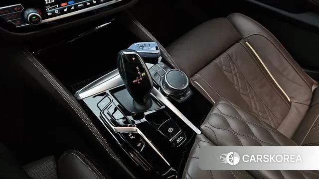 BMW 5 Series (G30) id 3734651 из Кореи 19