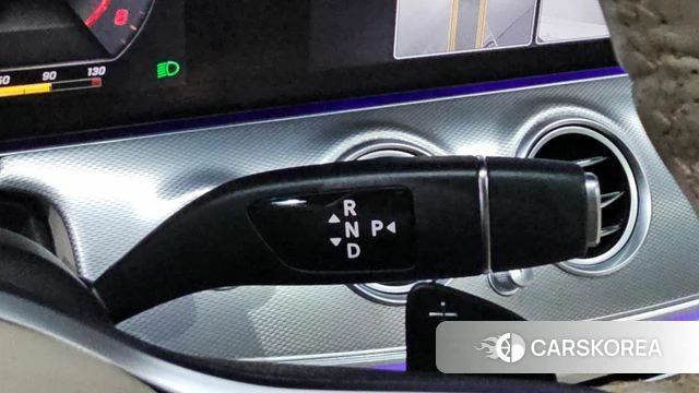 Mercedes-Benz E-Class W213 id 3942399 из Кореи 19