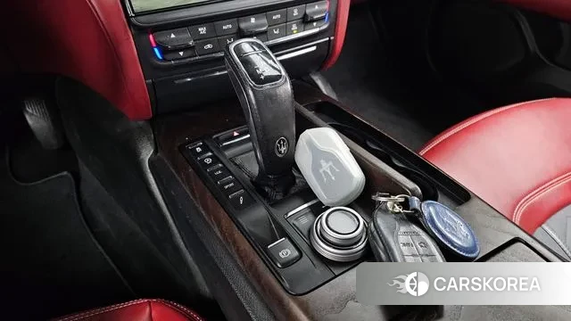 Maserati Quattroporte id 3434102 из Кореи 19