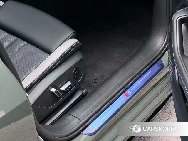 Audi A5L id 4261562 из Китая 26