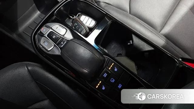 Hyundai The New Ionic Electric id 3111925 из Кореи 19