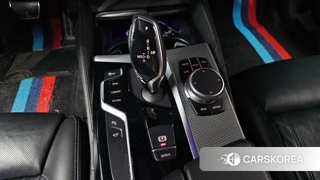 BMW 5 Series (G30) id 3176536 из Кореи 19