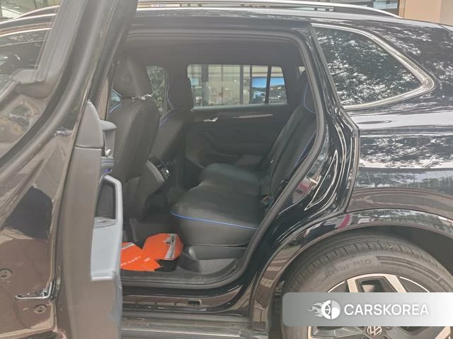 Volkswagen Tiguan L id 4261472 из Китая 12