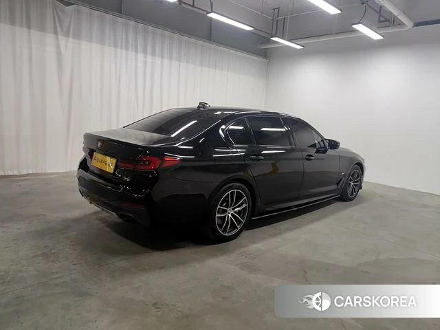 BMW 5 series PHEV id 4212695 из Китая 19