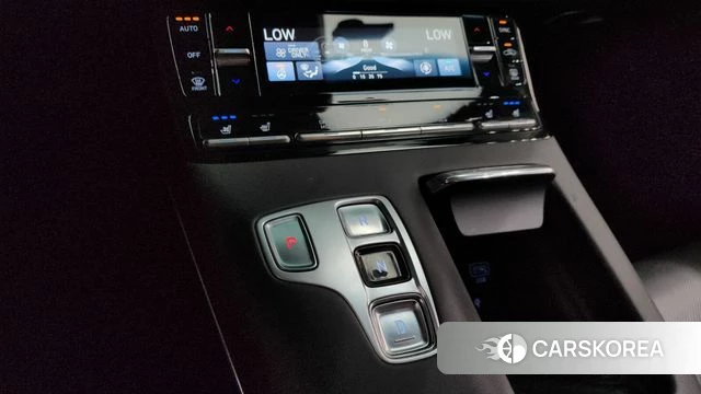 Hyundai The New Grandeur IG Hybrid id 4338379 из Кореи 34