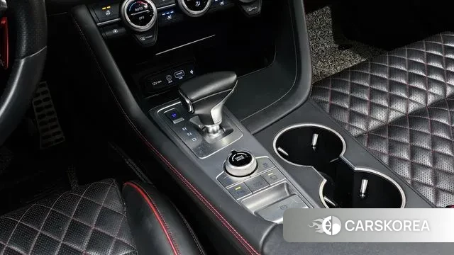 Genesis G70 id 3535958 из Кореи 19