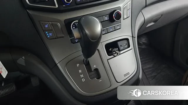 Hyundai The New Grand Starex id 3156395 из Кореи 19