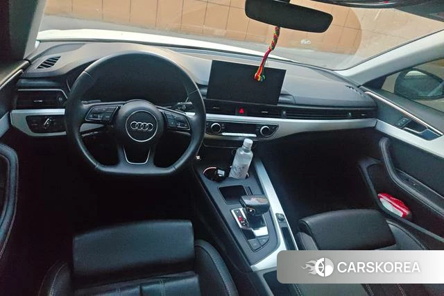Audi A4L id 4276159 из Китая 16