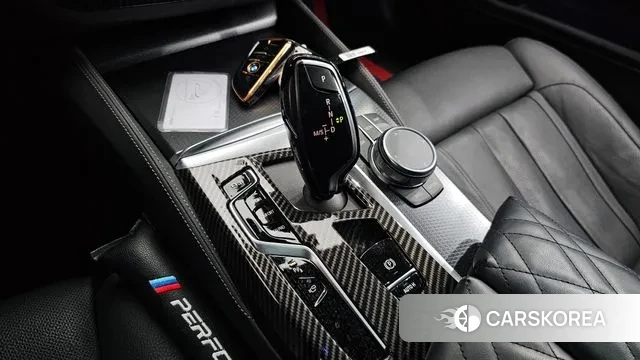 BMW 5 Series (G30) id 3388927 из Кореи 19