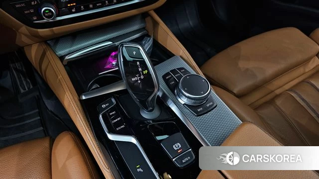 BMW 5 Series (G30) id 4574553 из Кореи 32