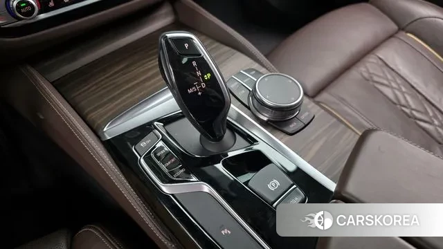 BMW 5 Series (G30) id 3412686 из Кореи 19