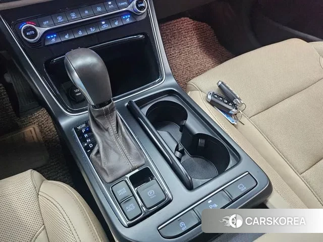 Hyundai Grandeur IG id 3150363 из Кореи 17
