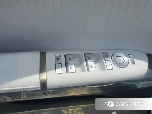 Hyundai Grandeur (GN7) id 3126780 из Кореи 18