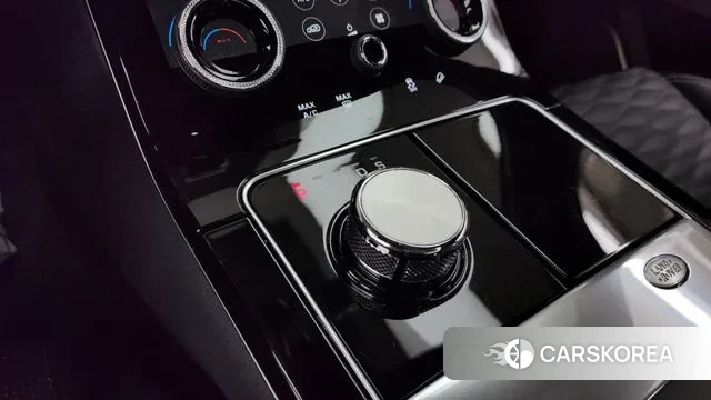 Land Rover Range Rover Velar id 3677035 из Кореи 19