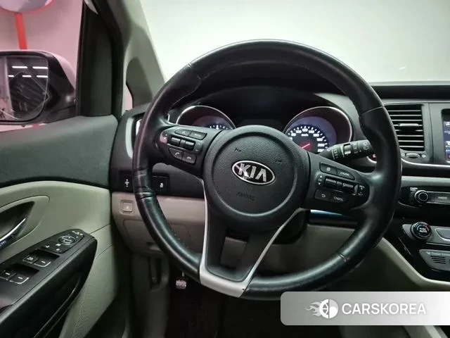 Kia The New Carnival id 3656699 из Кореи 17