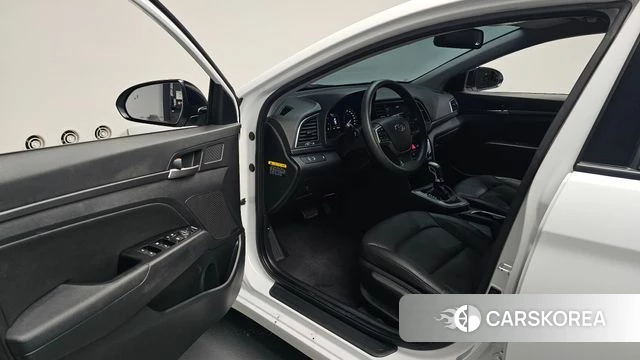 Hyundai Avante AD id 4918910 из Кореи 33