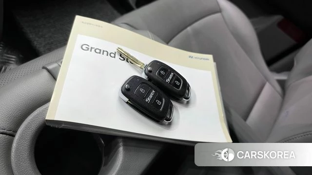 Hyundai The New Grand Starex id 4573537 из Кореи 32