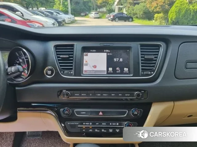 Kia The New Carnival id 3510233 из Кореи 19