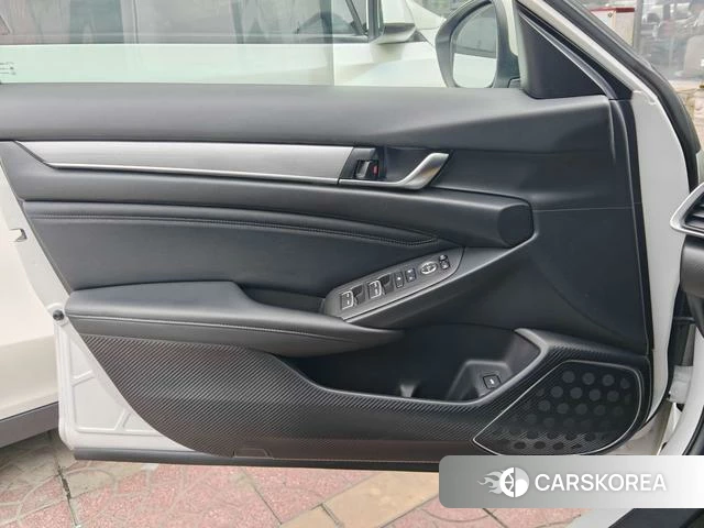 Honda Accord id 4348794 из Китая 11