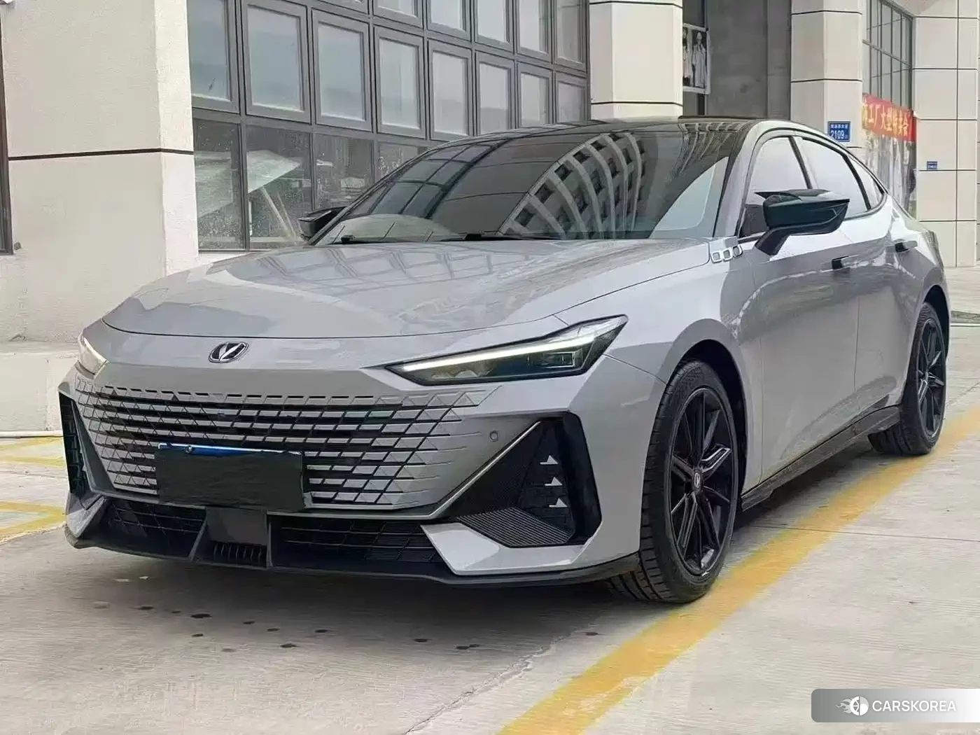 Chang'an Changan UNI-V id 4576268 из Китая 9