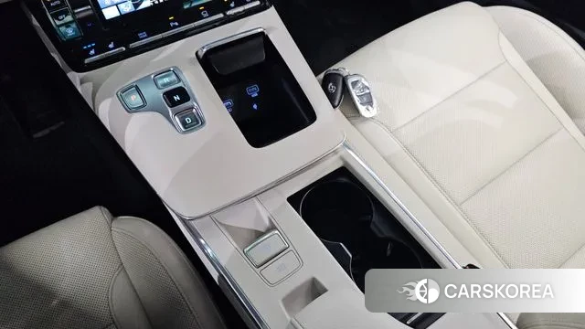 Hyundai The New Grandeur IG Hybrid id 3518926 из Кореи 19