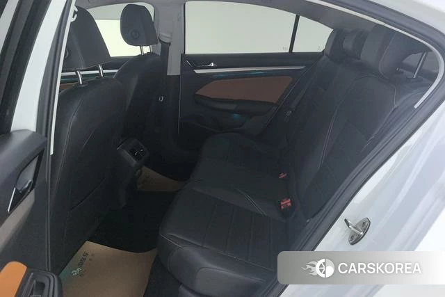 Volkswagen Bora id 3908886 из Китая 15