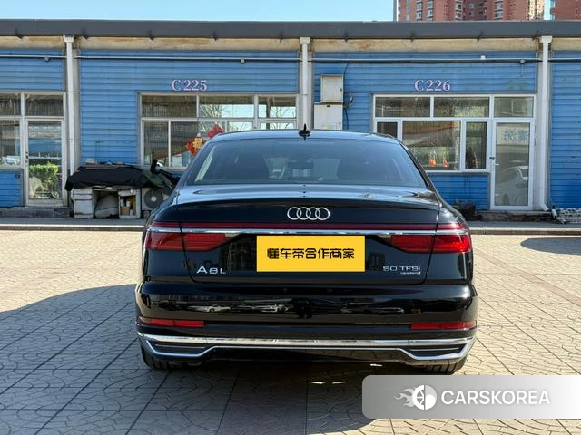 Audi A8 id 4278980 из Китая 11