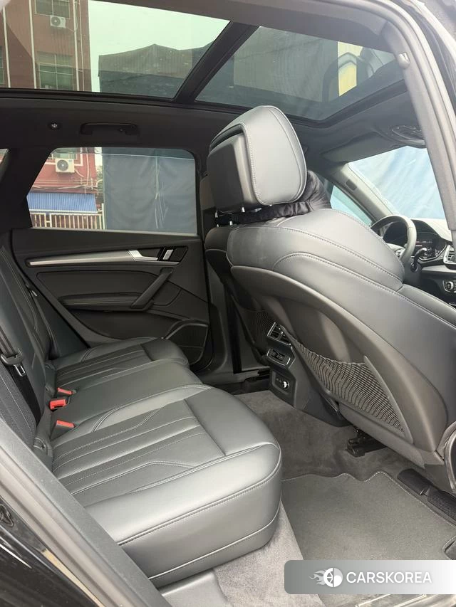 Audi Q5L id 4307720 из Китая 24