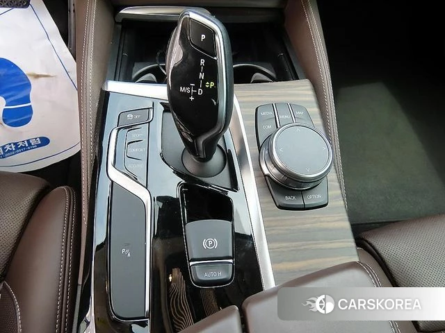 BMW 5 Series (G30) id 4477237 из Кореи 19