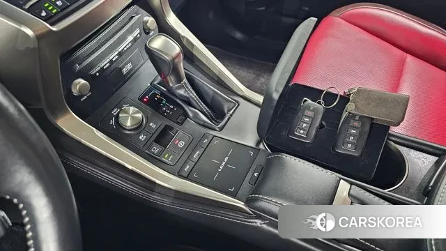 Lexus NX300h id 3429313 из Кореи 19