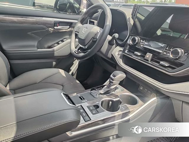 Toyota Crown Lufang id 4261091 из Китая 11