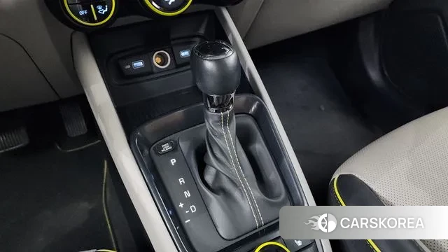 Hyundai Venue id 3169947 из Кореи 19