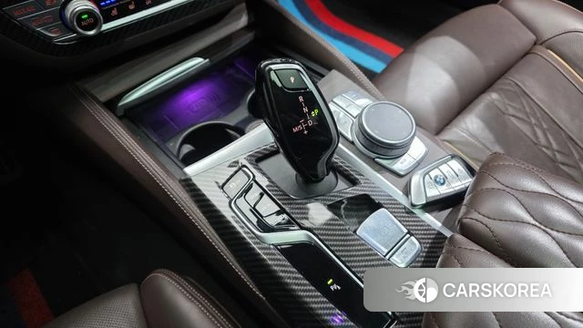 BMW 5 Series (G30) id 4245083 из Кореи 32