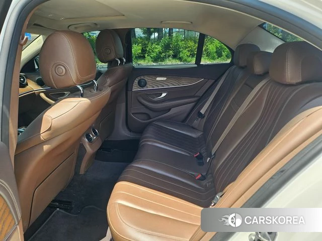 Mercedes-Benz E-Class W213 id 4595428 из Кореи 19