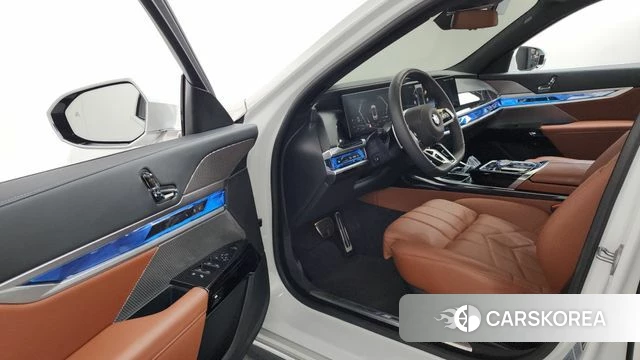 BMW 7 Series (G70) id 4571117 из Кореи 37