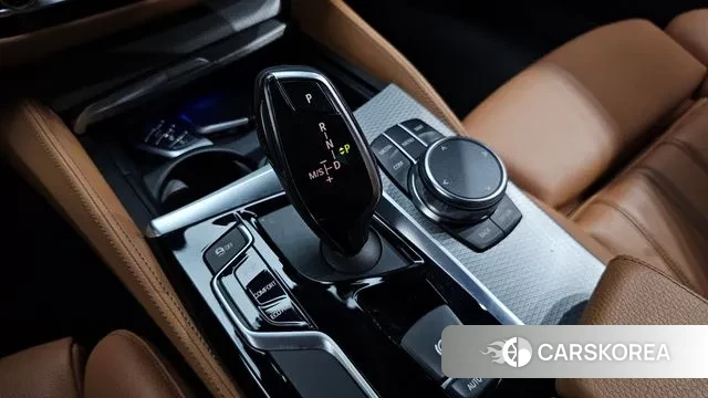 BMW 5 Series (G30) id 3024731 из Кореи 19