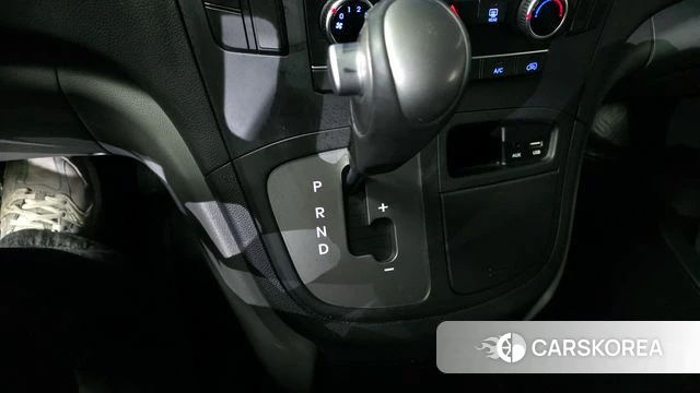 Hyundai The New Grand Starex id 3820318 из Кореи 19