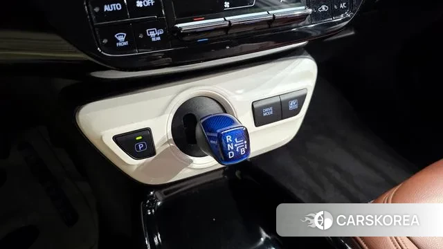 Toyota Prius 4th Generation id 3308112 из Кореи 19