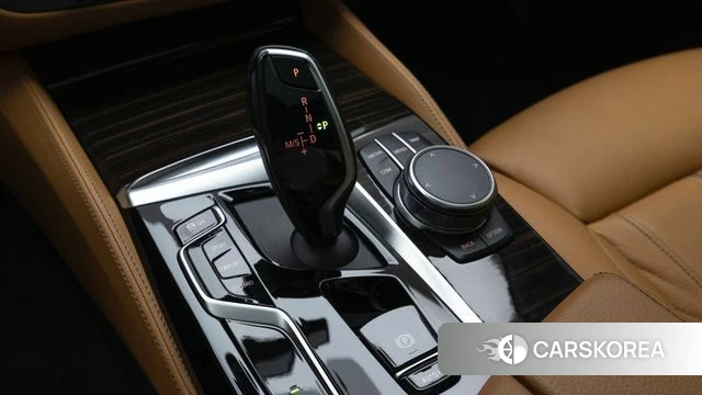 BMW 5 Series (G30) id 3866411 из Кореи 19