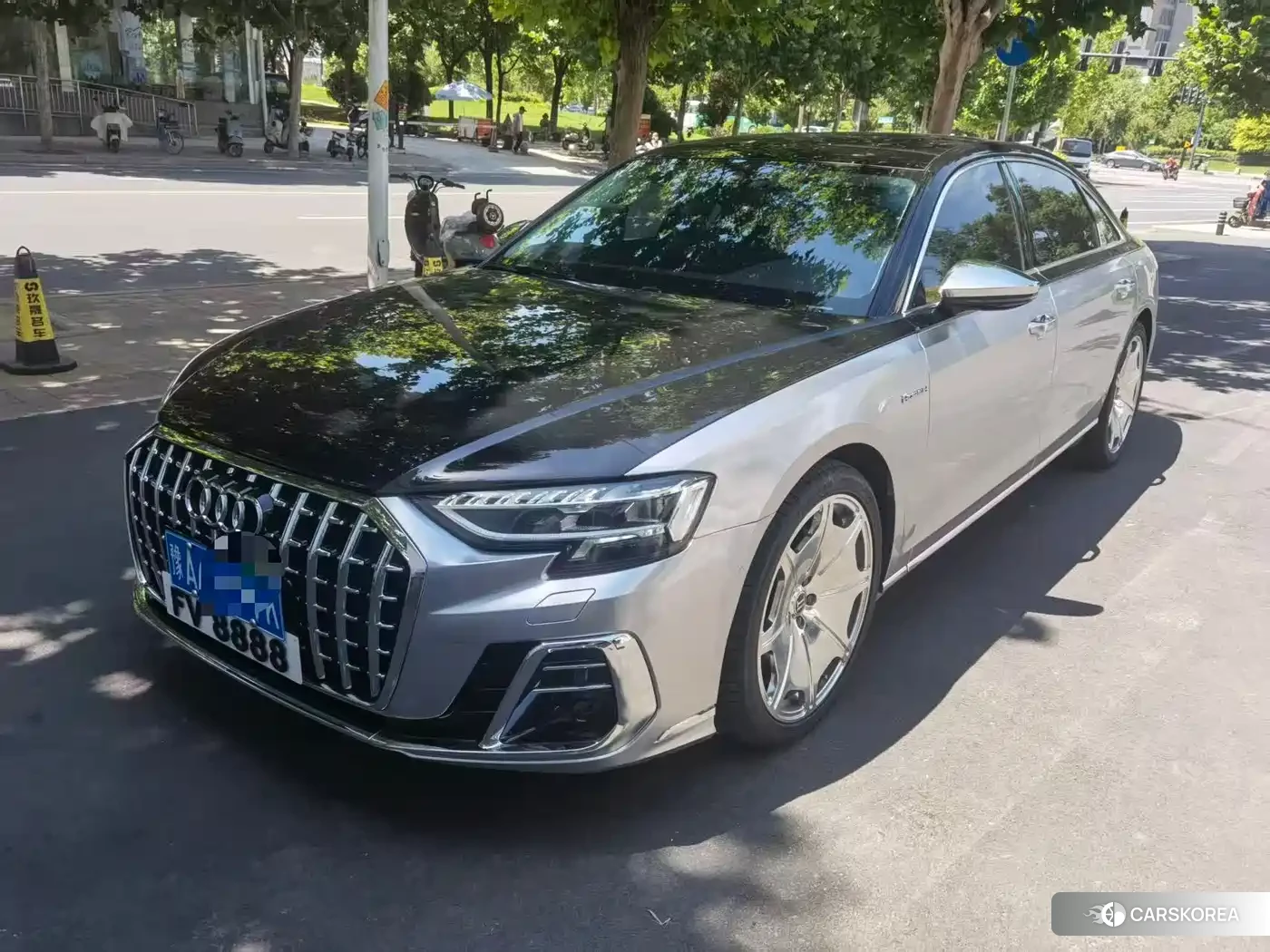 Audi A8 id 4547648 из Китая 12