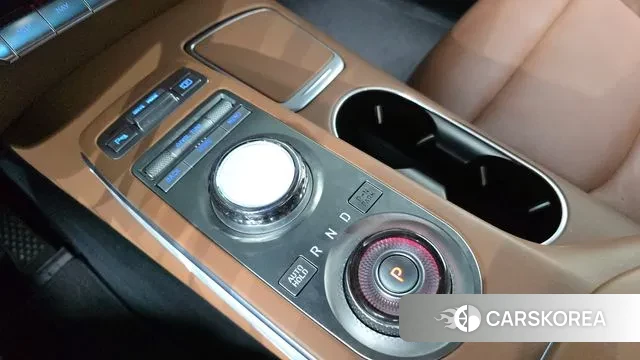 Genesis GV70 id 3421975 из Кореи 19