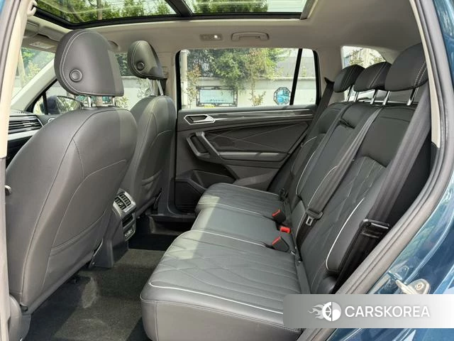 Volkswagen Tiguan L id 4263192 из Китая 15