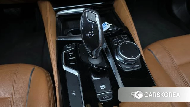 BMW 5 Series (G30) id 4672834 из Кореи 19