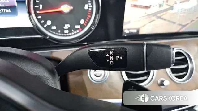 Mercedes-Benz E-Class W213 id 3588158 из Кореи 19