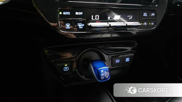Toyota Prius 4th Generation id 4794040 из Кореи 19