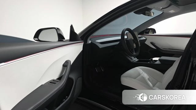 Tesla Model 3 id 4730228 из Кореи 32