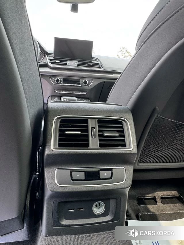 Audi Q5L id 4259417 из Китая 11