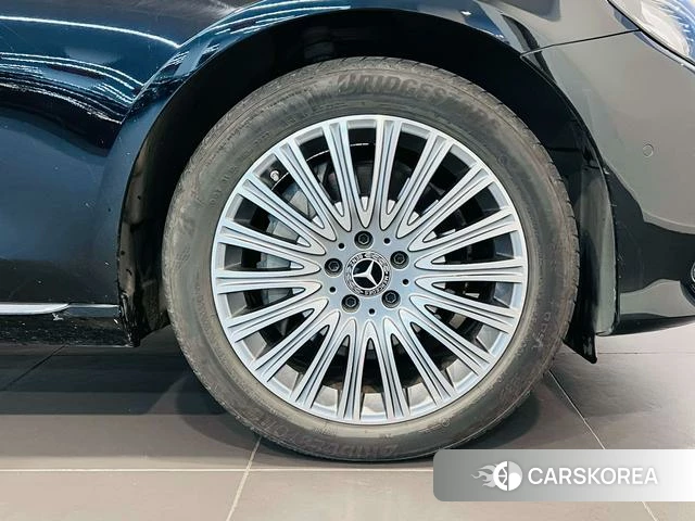 Mercedes-Benz E-class id 3889097 из Китая 14