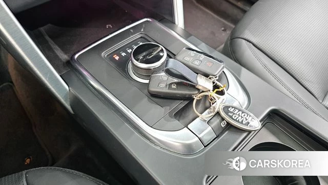 Land Rover Discovery Sports id 4610244 из Кореи 33